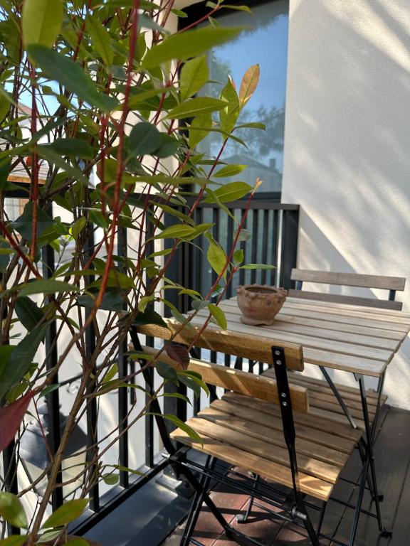 Balkon lub taras w obiekcie GREEN&PURPLE STUDIO 24-24 Access