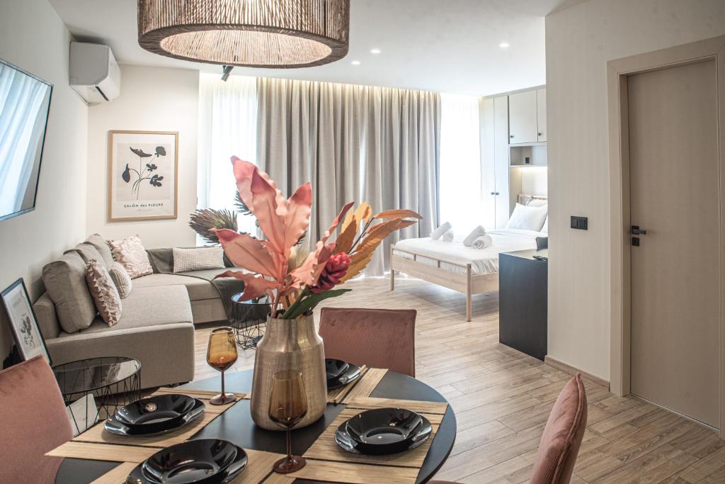 Χώρος καθιστικού στο City Hall view suite