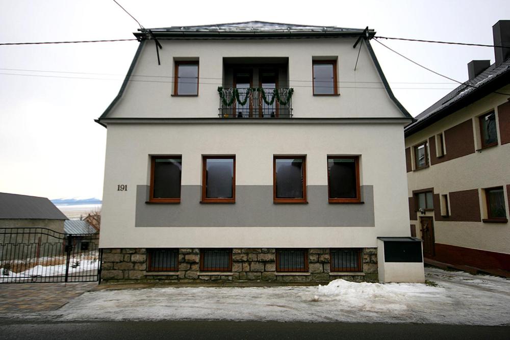 Budova, kde se prázdninový dům nachází