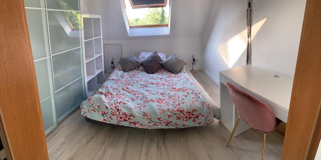 Fotografie z fotogalerie ubytování Sonnenwohnung nahe Messe und Maschsee + Terasse v destinaci Hannover