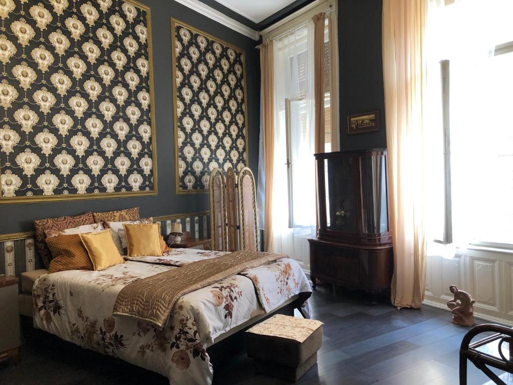 Posteľ alebo postele v izbe v ubytovaní Secession Luxury Apartment