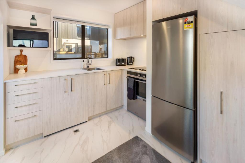 Modern 2 bed, Hagley Park, Riverside Market - Resim 13