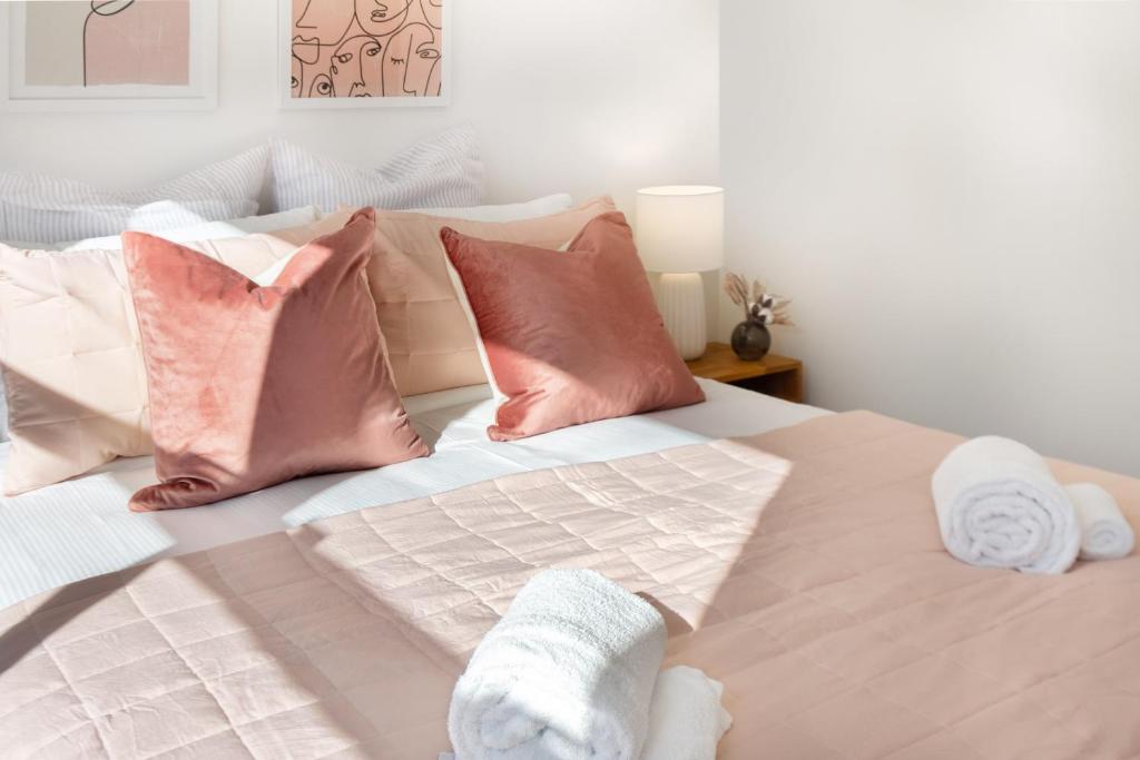 Modern 2 bed, Hagley Park, Riverside Market - Resim 18