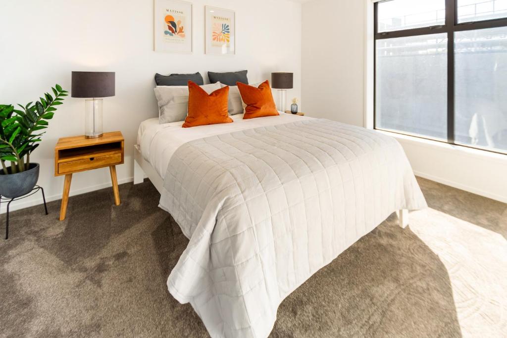 Modern 2 bed, Hagley Park, Riverside Market - Resim 24