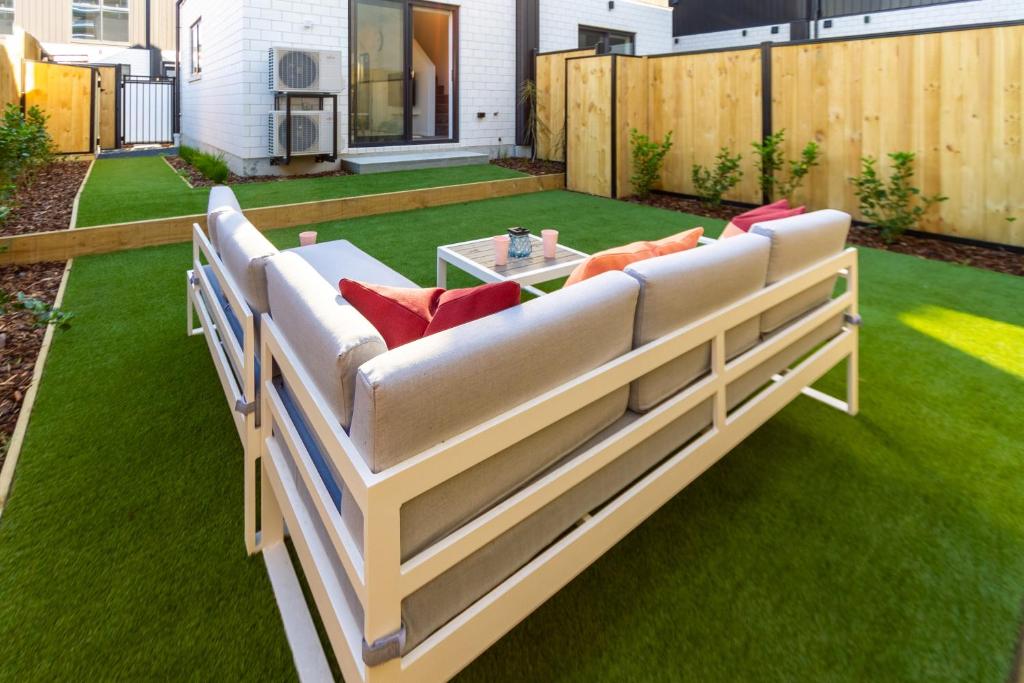 Modern 2 bed, Hagley Park, Riverside Market - Resim 6