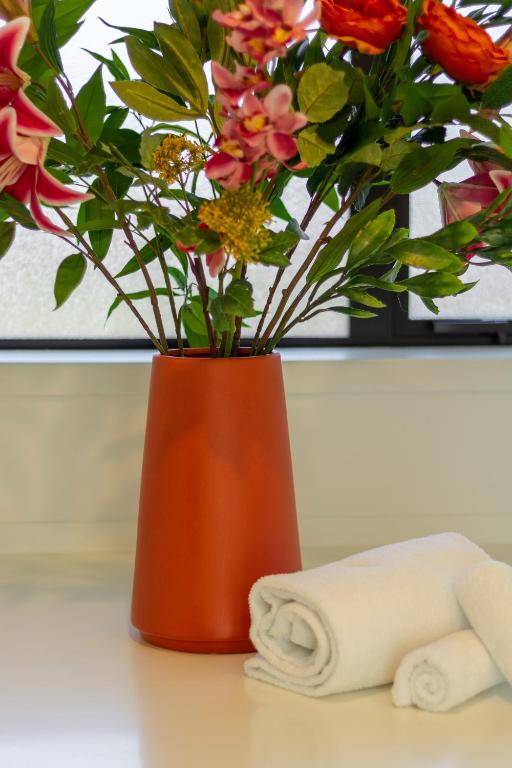 Modern 2 bed, Hagley Park, Riverside Market - Resim 3