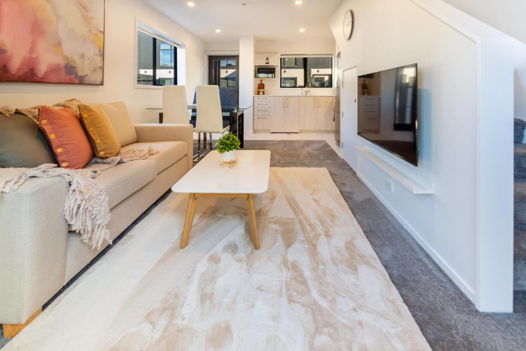 Modern 2 bed, Hagley Park, Riverside Market - Resim 5