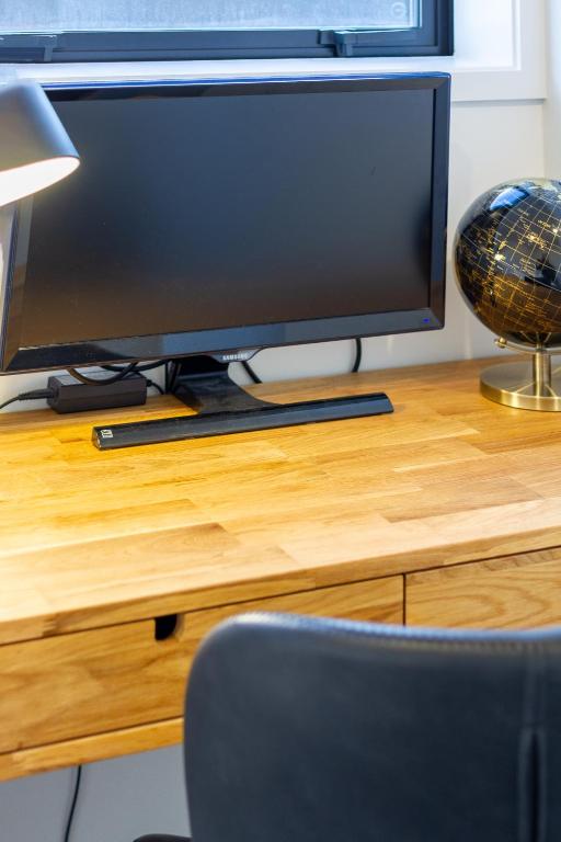 Modern 3 bed overlooking Hagley Park - Resim 5