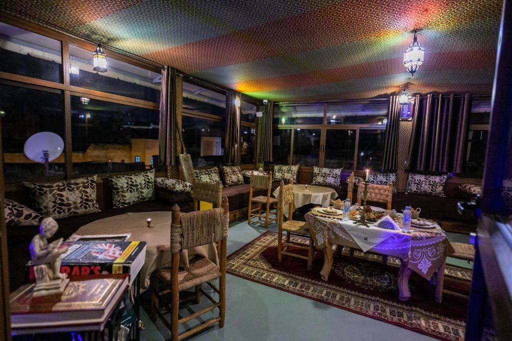 Restaurace v ubytování Riad Tarab Fes