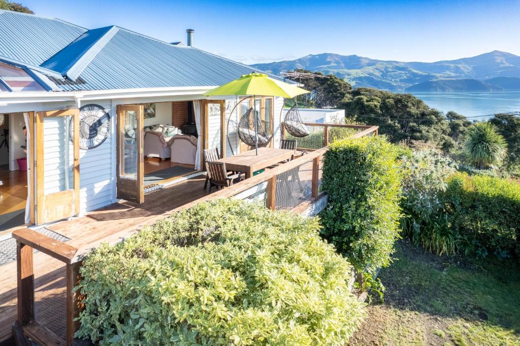 Harbour Views Akaroa Holiday Home, Akaroa (updated prices 2024)