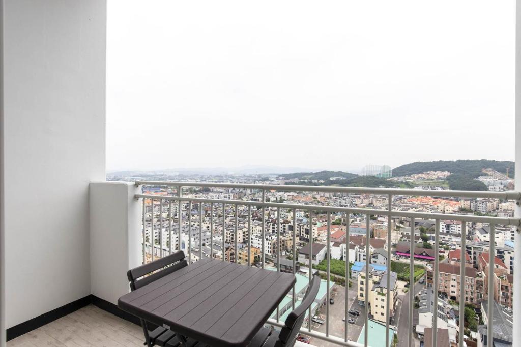 Nespecifikovaný výhled na destinaci Pchadžu nebo výhled na město při pohledu z hotelu