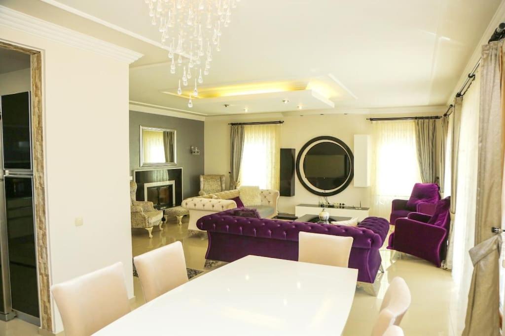 Posezení v ubytování Stunning Villa Ahmet in Dalyan