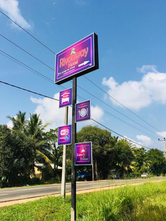 Certifikát, hodnocení, plakát nebo jiný dokument vystavený v ubytování Rivonway Hotel Polonnaruwa