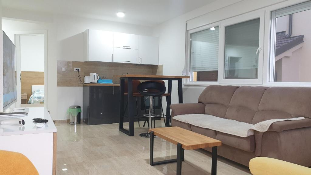 Kuchyň nebo kuchyňský kout v ubytování Apartman 3 BMB