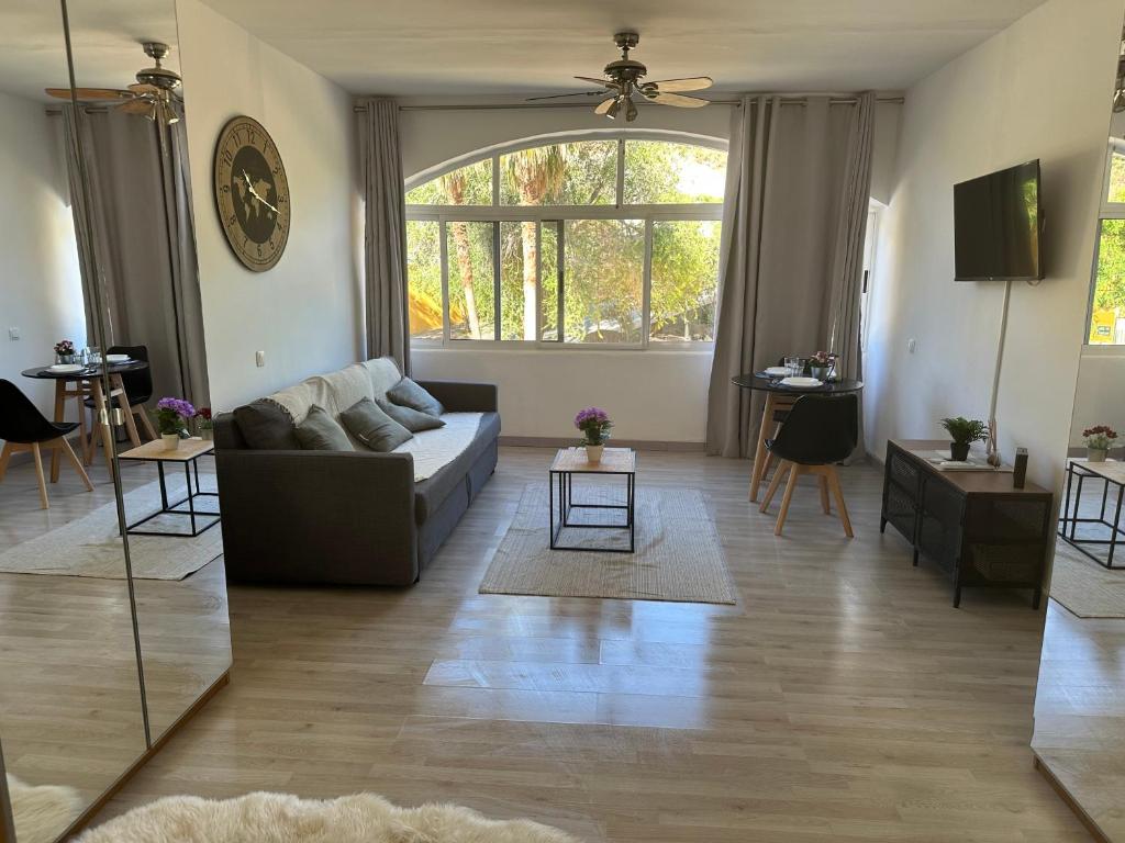 TV a/nebo společenská místnost v ubytování Piso Los Pacos