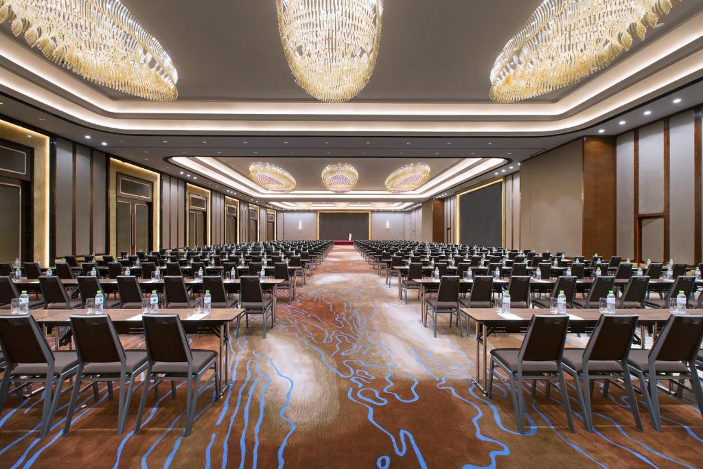 Konferenční prostory v ubytování Sheraton Zhanjiang Hotel