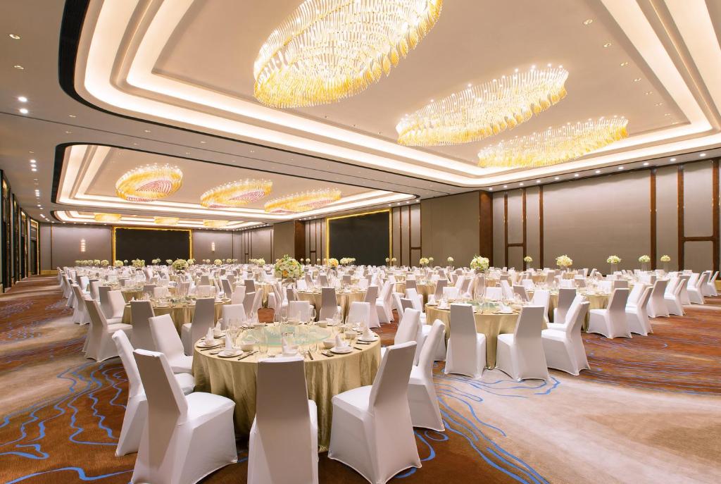 Posezení v ubytování Sheraton Zhanjiang Hotel