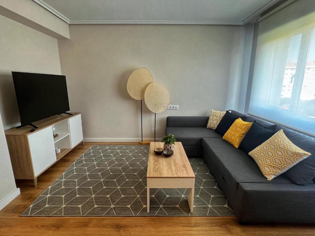 Et opholdsområde på Amplio, cómodo y estiloso apartamento