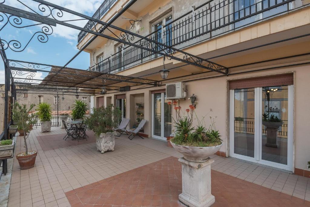 Accasatua Neapolitan Apartments - 16