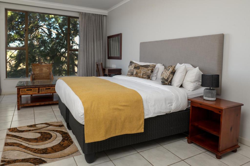 Riviera on Vaal Resort - Standard Double Or Twin Room