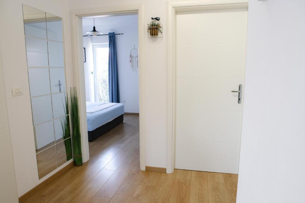 Posteľ alebo postele v izbe v ubytovaní Sunny Apartment for 2