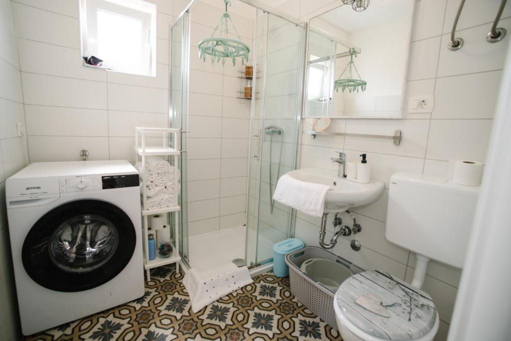 Kúpeľňa v ubytovaní Sunny Apartment for 2
