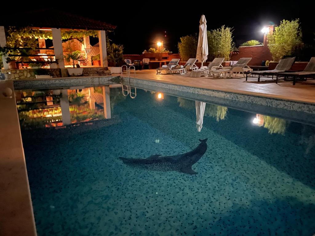 Bazén v ubytování Room Gorana with swimming pool nebo v jeho okolí