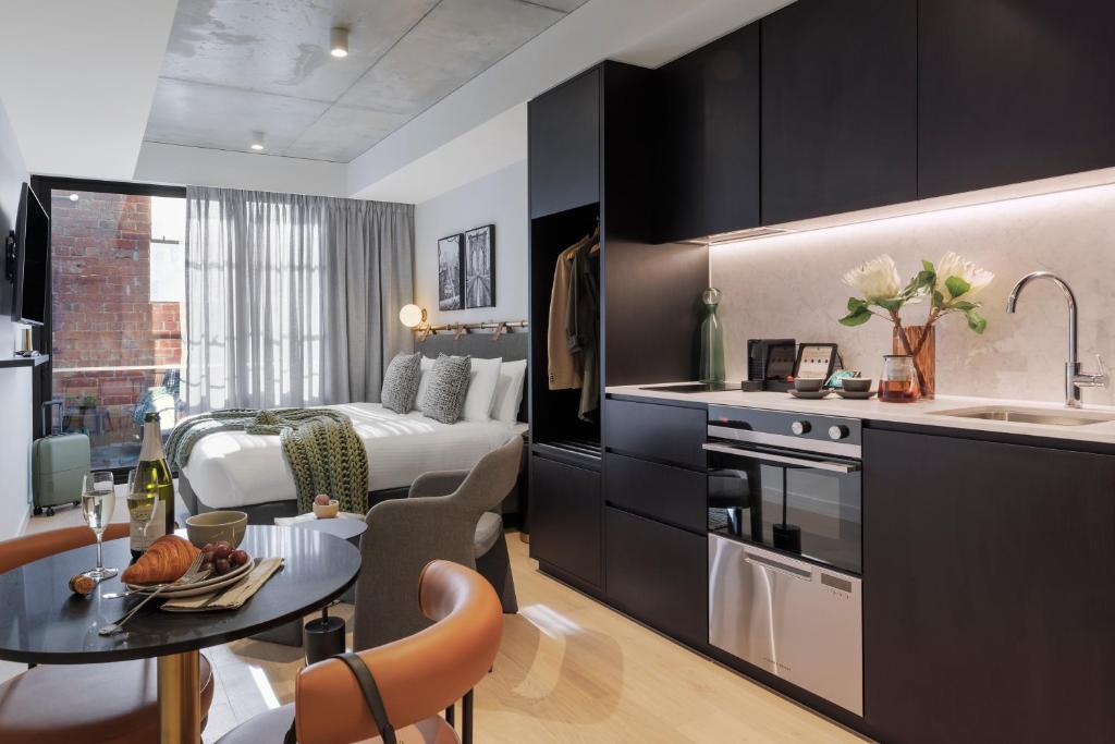 
Executive Veriu Suite
