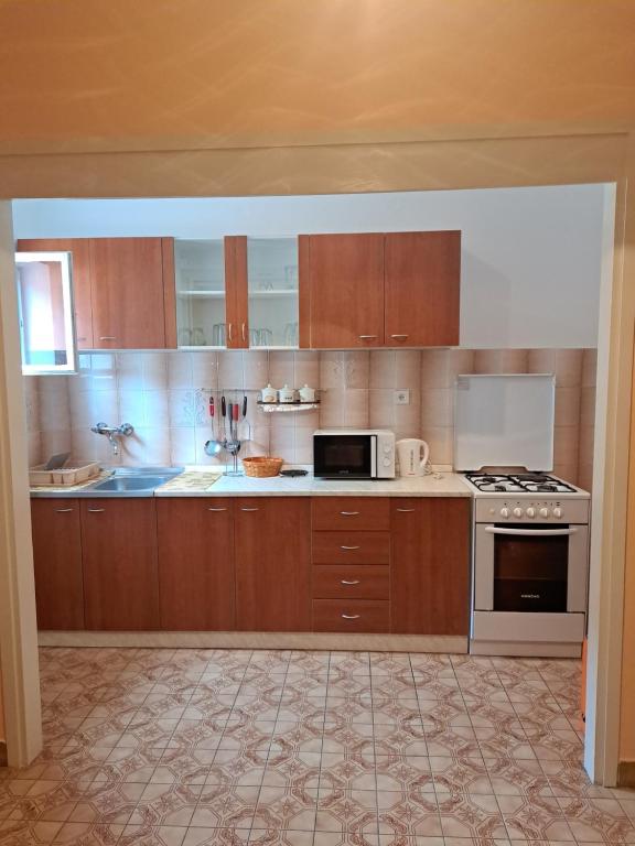 Kuchyň nebo kuchyňský kout v ubytování Apartman Stipe