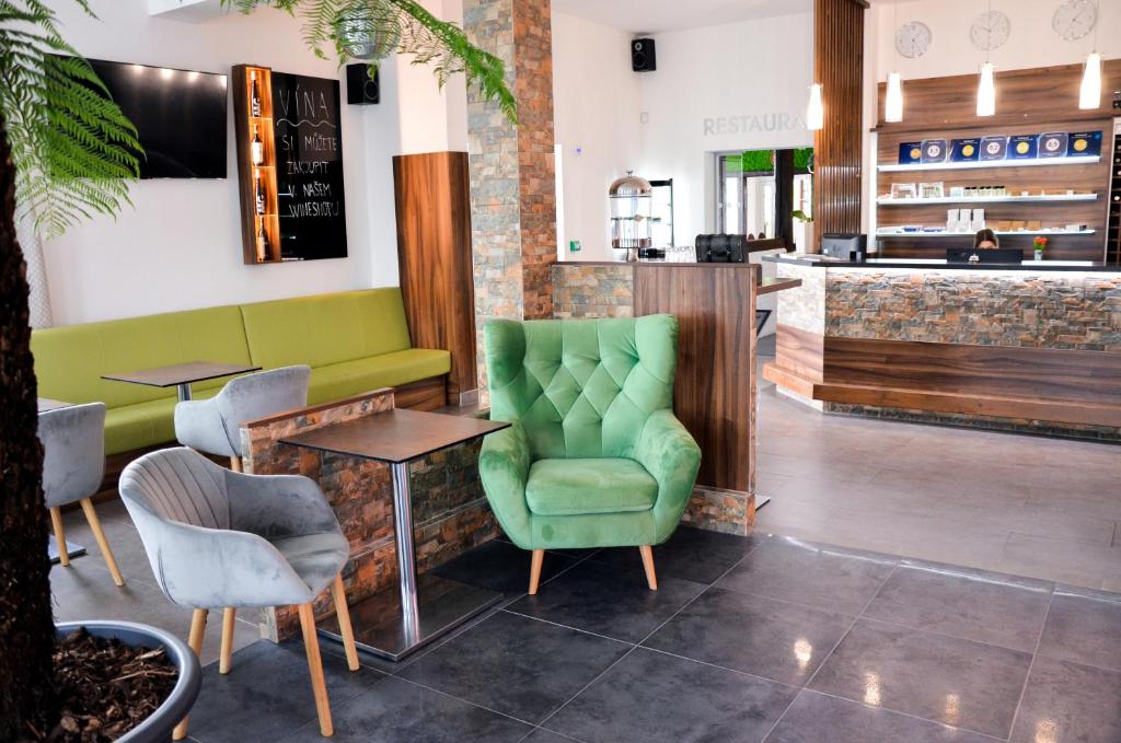 Posezení v ubytování Hotel ROSE Břeclav