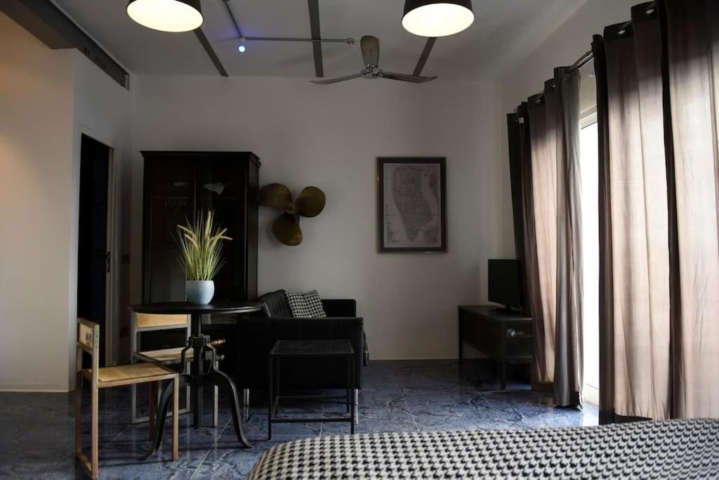 Posezení v ubytování Harbour view Studio with terrace sleep up to 4
