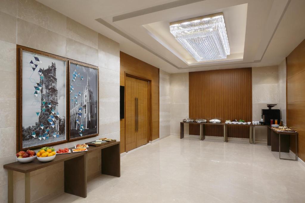 Un lugar para sentarse en Fairfield by Marriott Goa Calangute