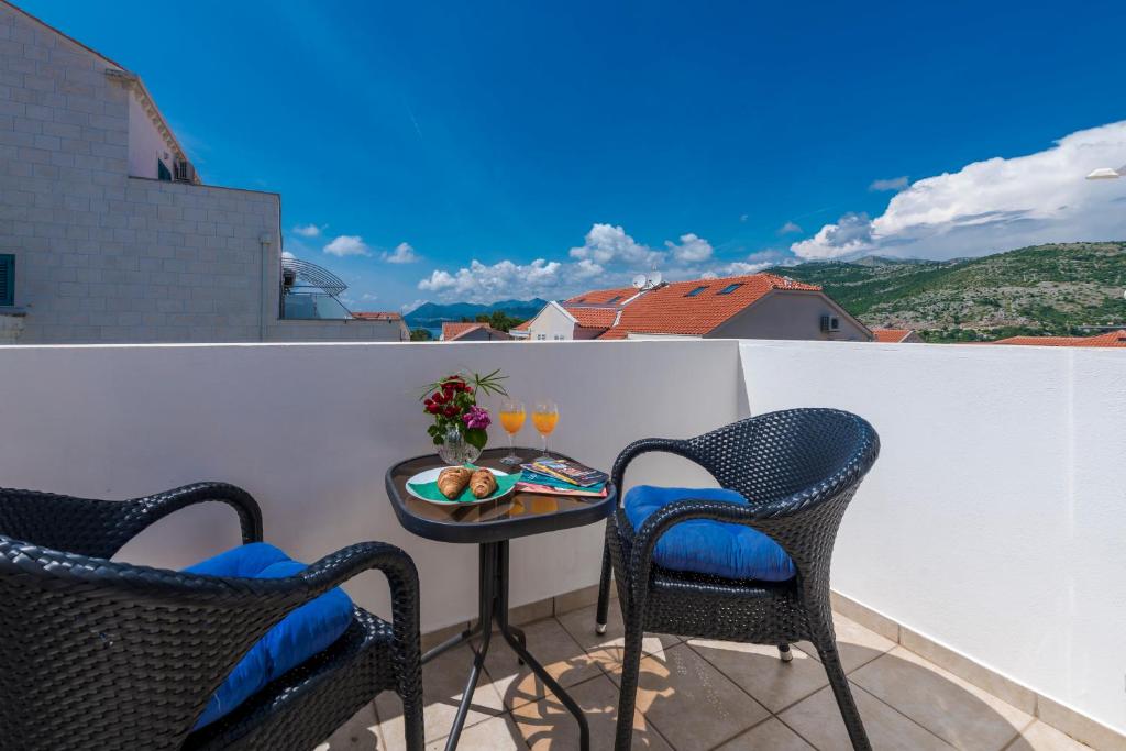 Výhľad na hory alebo výhľad na hory priamo z apartmánu