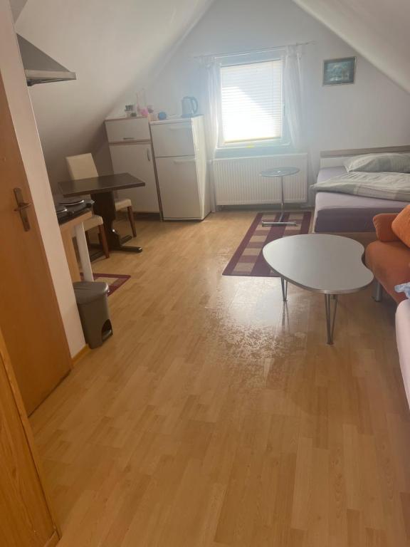 Postel nebo postele na pokoji v ubytování Übernachtung Möglichkeit