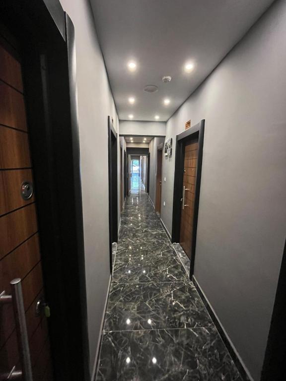 لابی و فضای عمومی Yakamoz Apart Otel - تصویر ۵