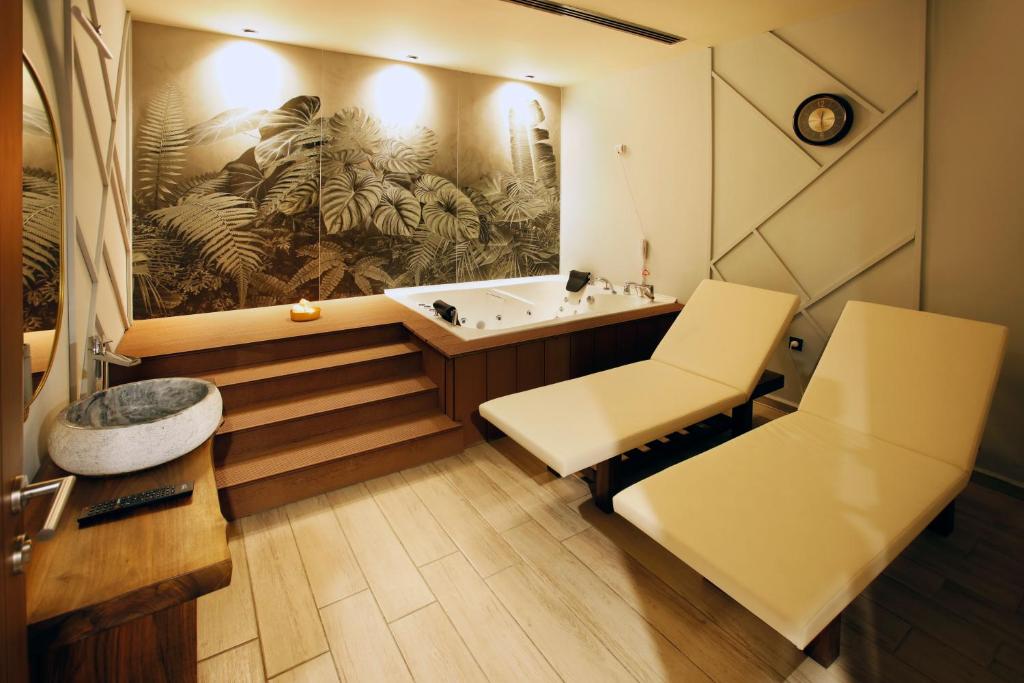 Posezení v ubytování Kazdağları Allia Thermal Health & Spa
