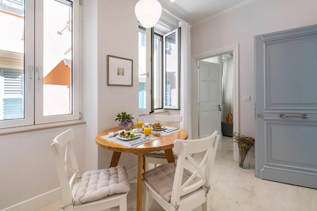 Część wypoczynkowa w obiekcie Palazzino Leone - Corfu Old Town Liston Deluxe Apartment