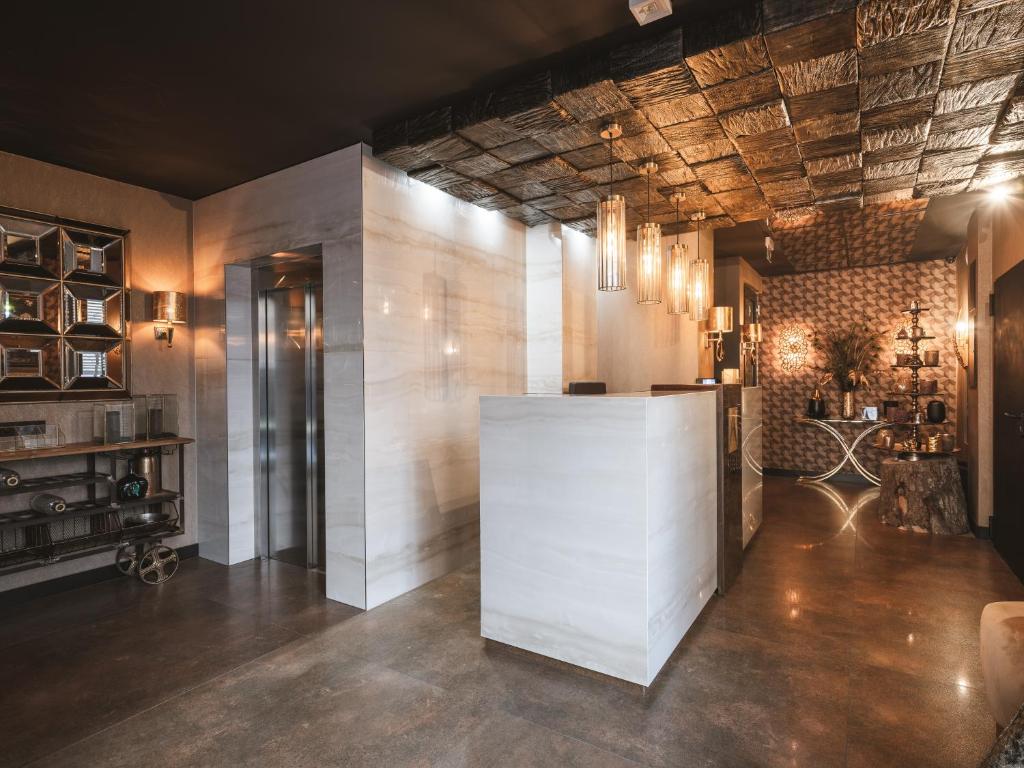 Art Suites Luxury Hotel - Resim 29