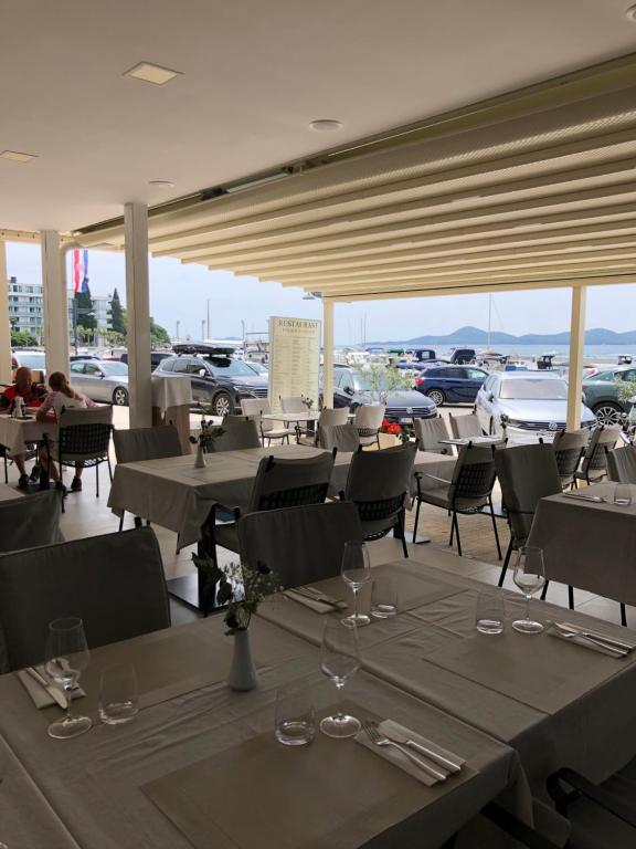 Restaurace v ubytování Šangulin Palace M