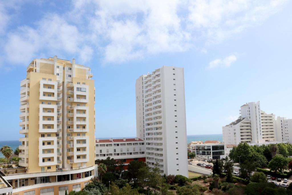 T1 Rocha Tower