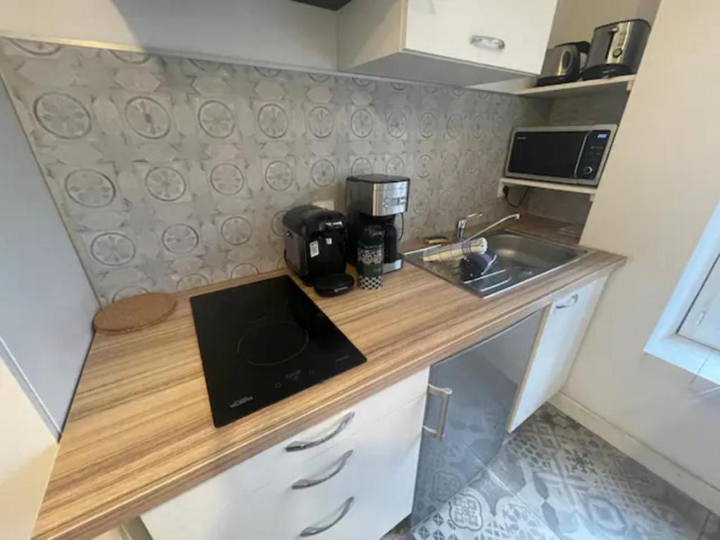 L'escale Niortaise - Centre-ville - 10mn Gare - WIFI - Netflix - 13