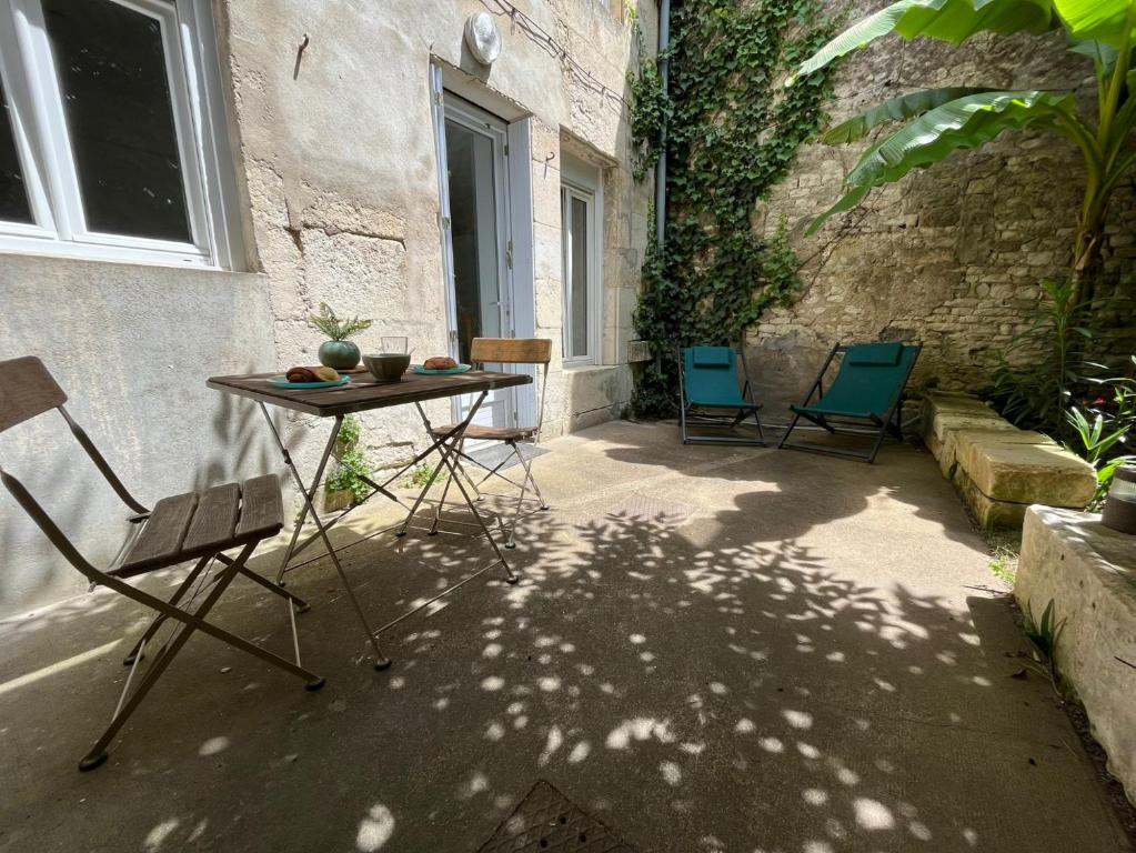 L'escale Niortaise - Centre-ville - 10mn Gare - WIFI - Netflix - 18