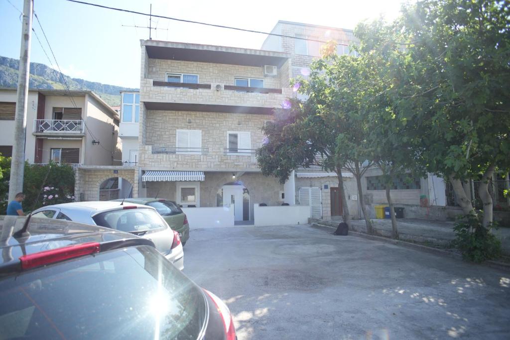 Budova, kde se apartmán nachází
