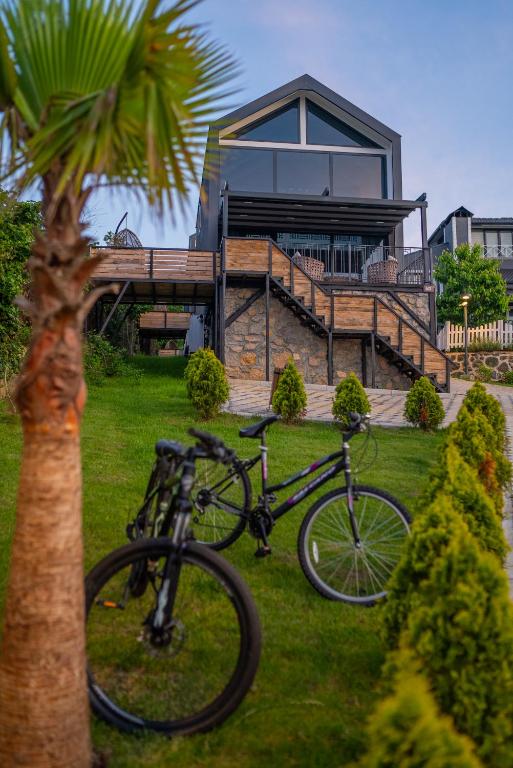 Катание на велосипеде по территории Alya Kartepe Villa Hotel или окрестностям