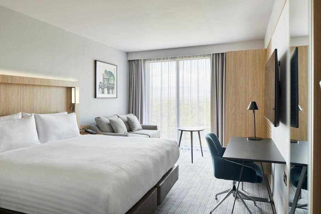 Courtyard by Marriott Stoke on Trent Staffordshire - Family Room