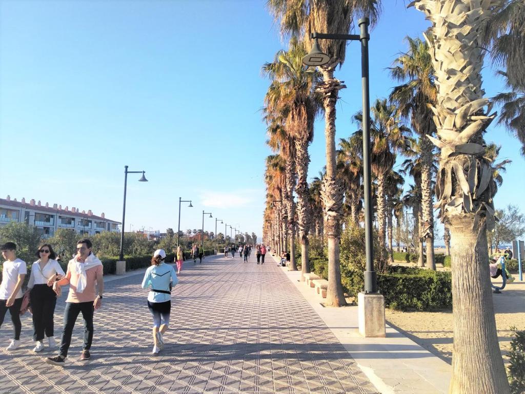 Habitacion en Playa Malvarrosa No AC i Valencia – uppdaterade ...
