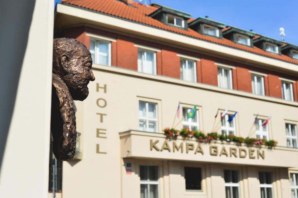 Pytloun Kampa Garden Hotel Prague - Resim 14