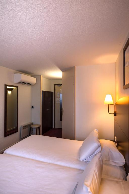 Kyriad Chateauroux - Un Lit Double 2 Lits Simples