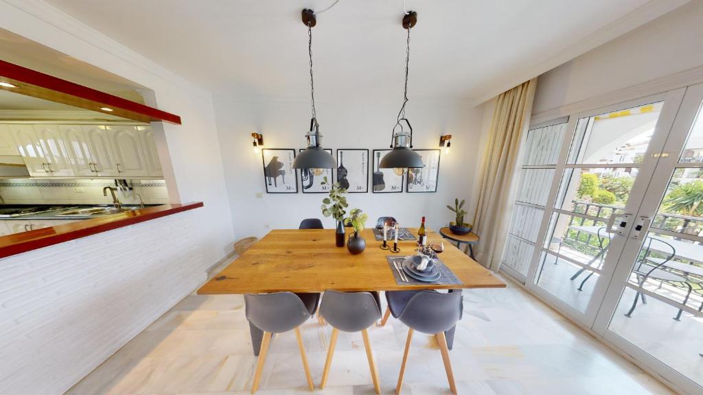 Kuchyňa alebo kuchynka v ubytovaní Vista Verde - Mijas Charming Duplex