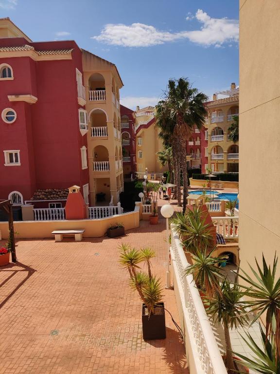 https://cf.bstatic.com/xdata/images/hotel/max1024x768/469039532.jpg?k=0ca994dd0a72f1d5c8b87dc838662ef6032f10b945ade7f6975ae8bb291bd069&o=&hp=1